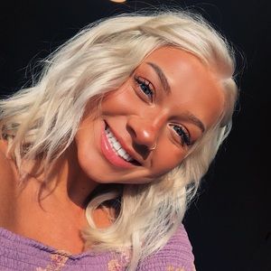 Meet your Posher, Kelsie